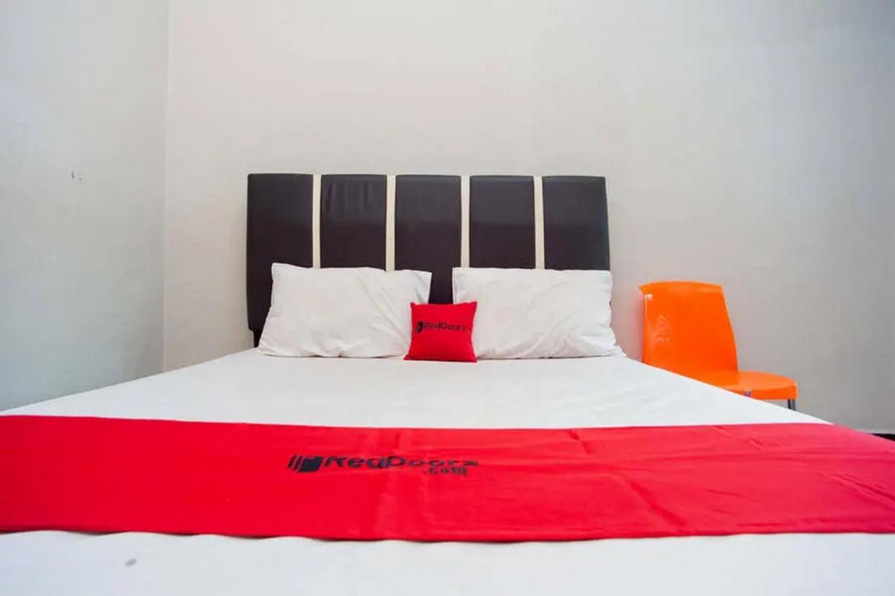 Hotel Reddoorz At Km 5 2*
